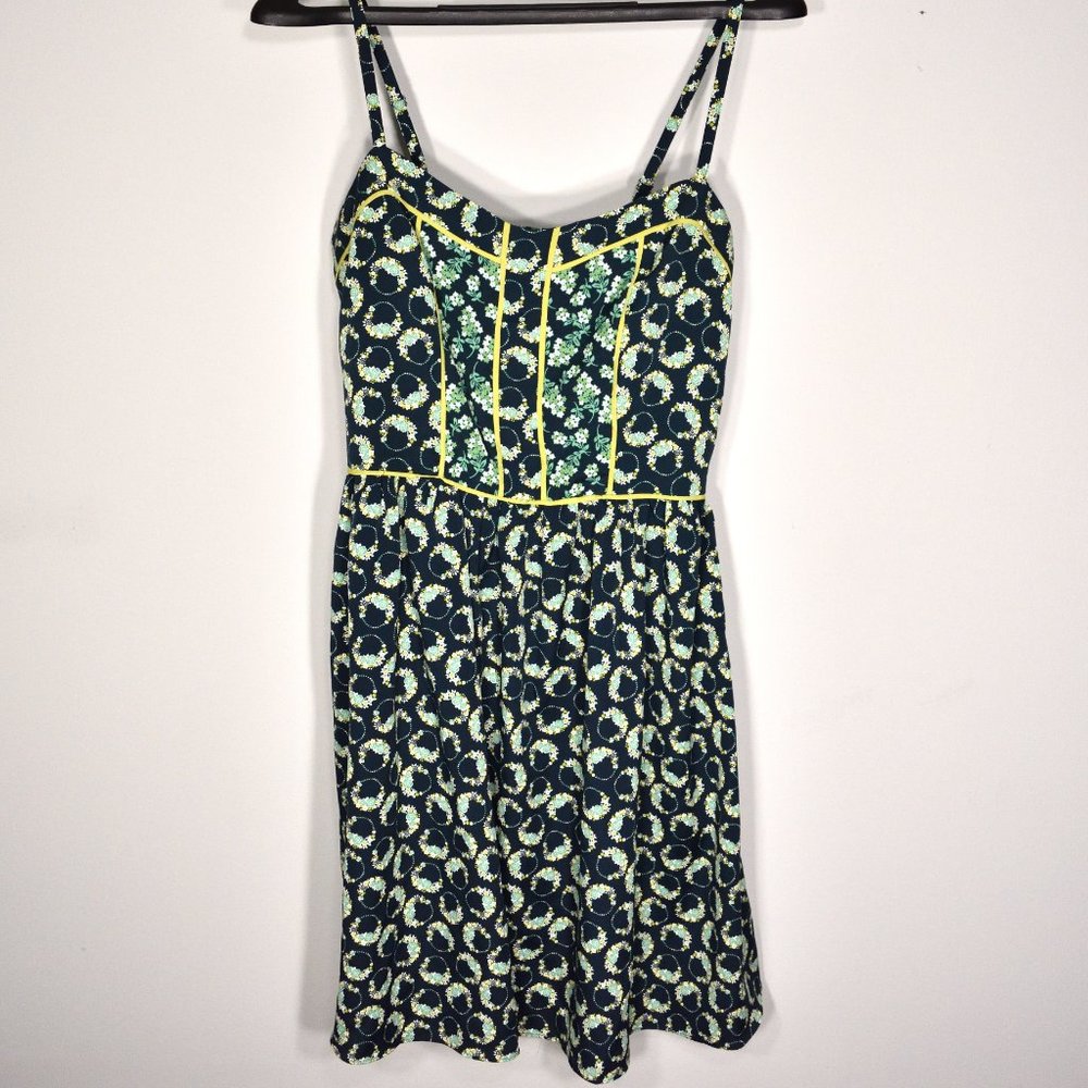 Lauren Conrad Light and airy corset style dress 8